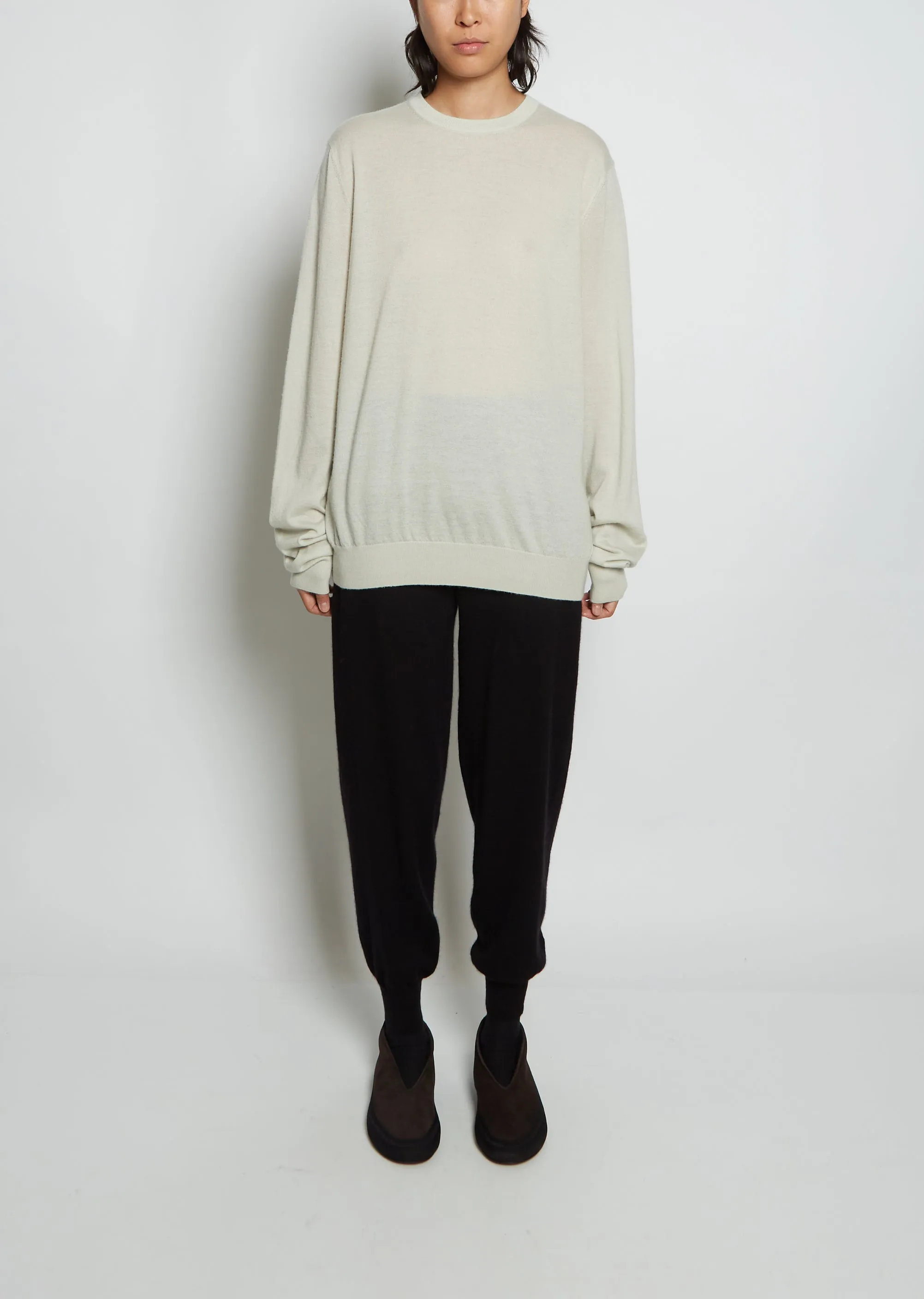 Boyfriend R-Neck Cashmere Sweater — Silver Green